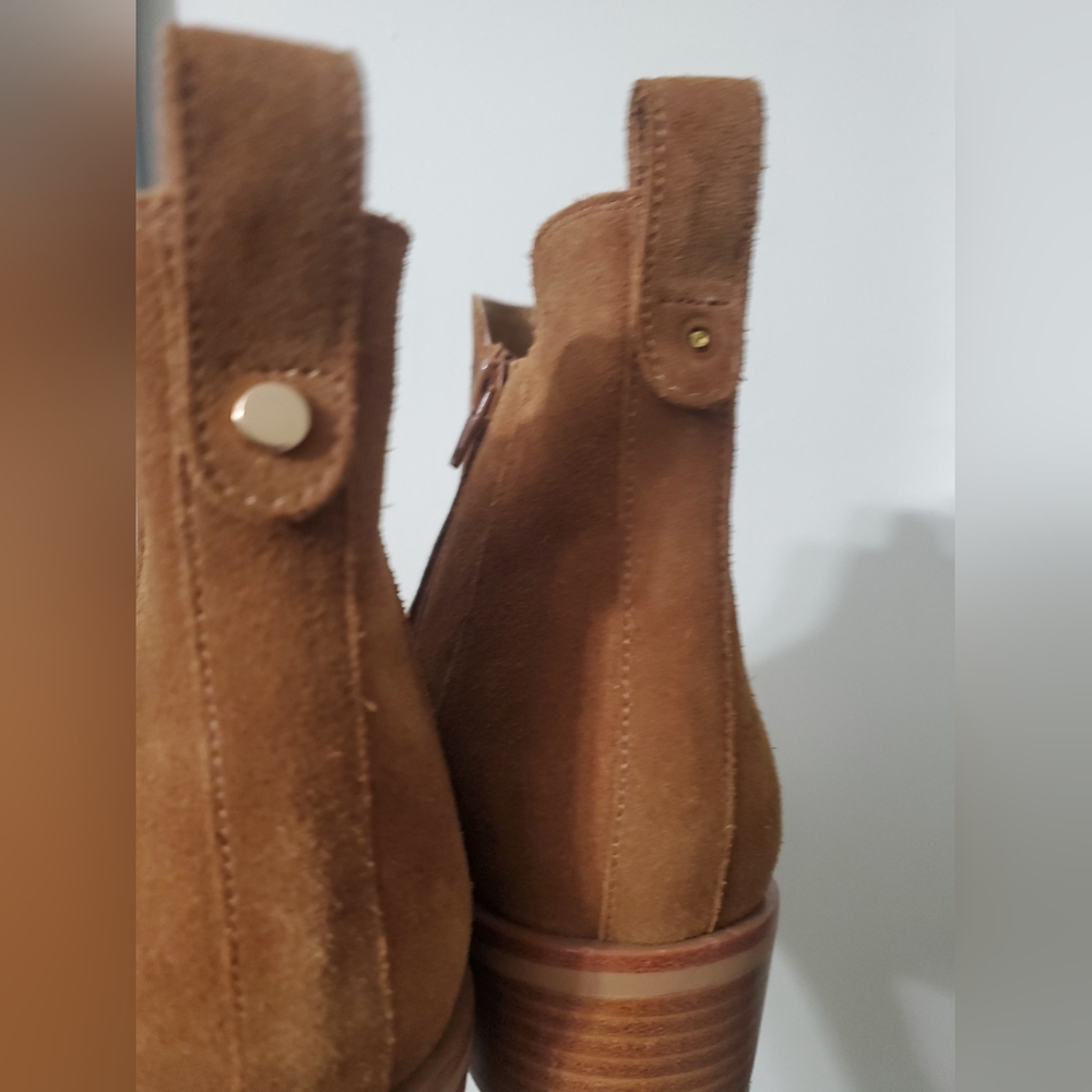 Vaneli Tan Leather Boots - Picture 5 of 10